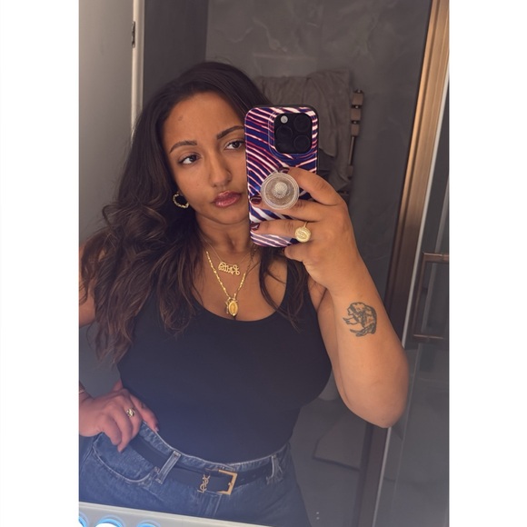 Meet your Posher, Lidia - Picture 1 of 1